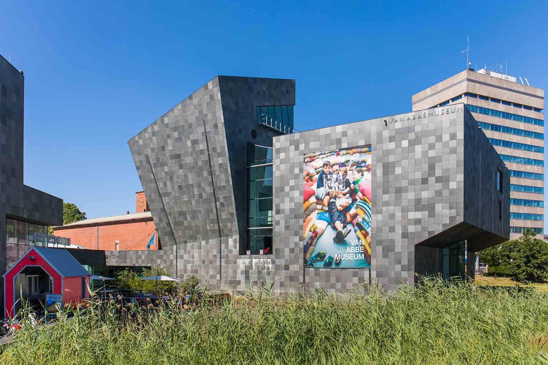Eindhoven in één dag: Hoe je deze stad efficiënt kunt verkennen